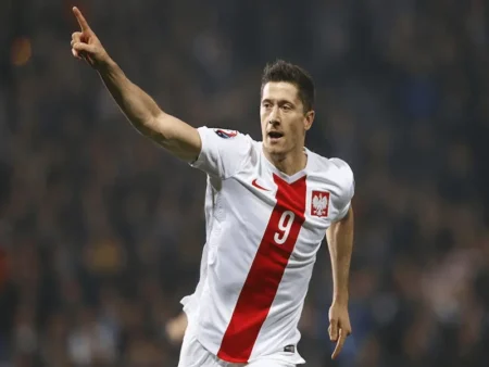 Tiểu sử Robert Lewandowski - Tiền đạo số 1 người Ba lan