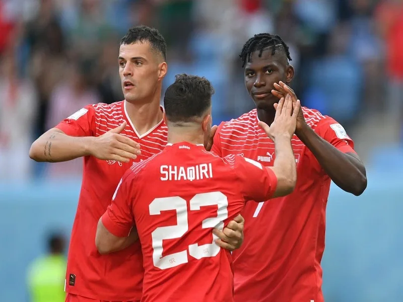 Tiểu sử Breel Embolo: Hành trình của ngôi sao bóng đá 2 Tiểu sử Breel Embolo tại Borussia Monchengladbach