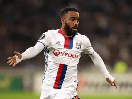 tiểu sử Alexandre Lacazette